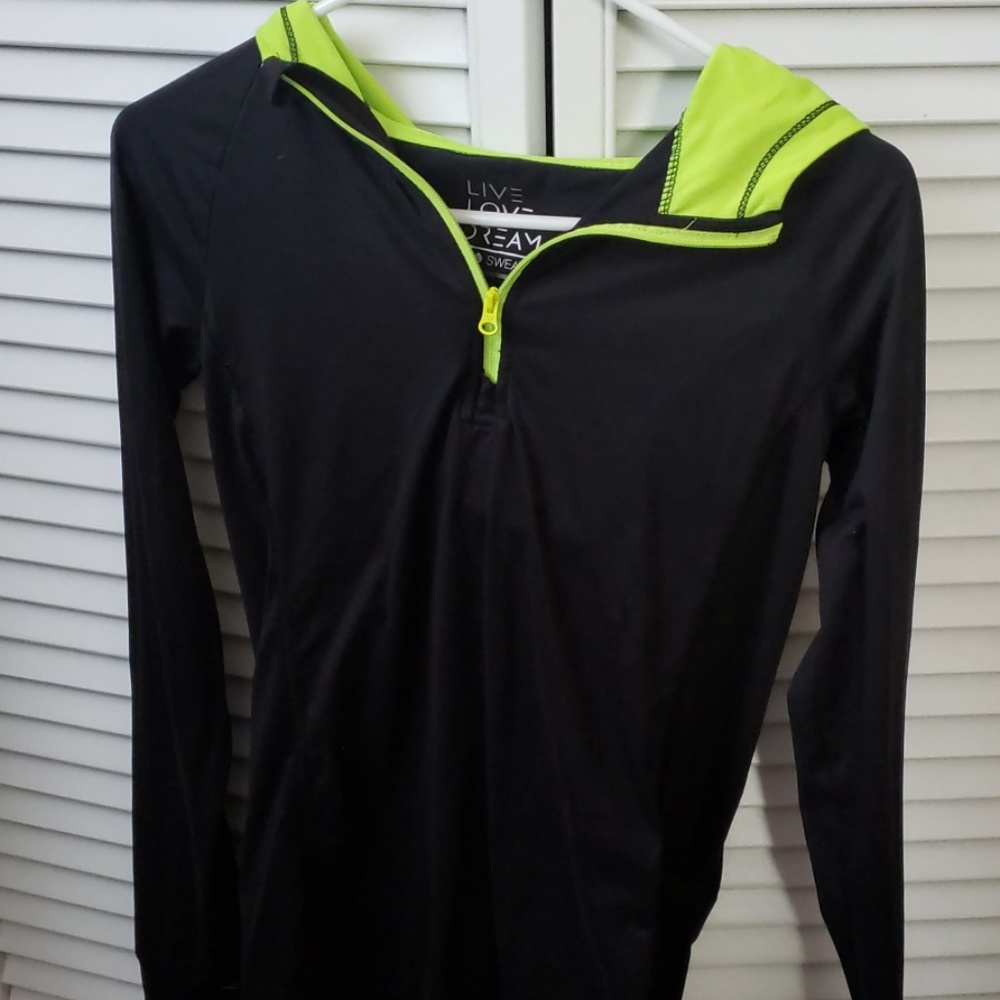 Aeropostale live love dream workout top! Xs